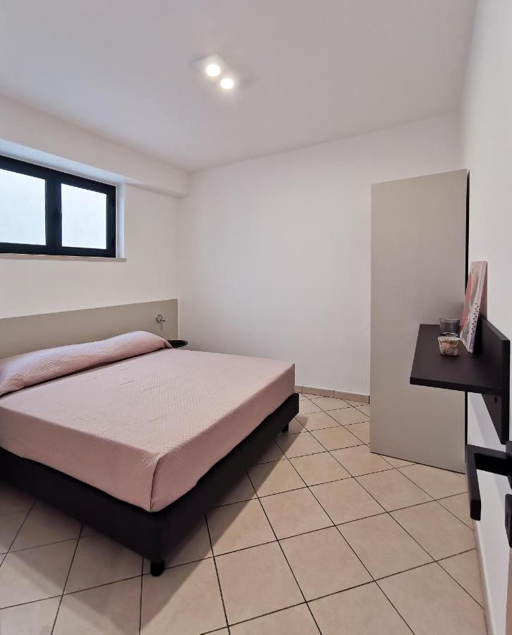 Magico Apartments - 450M Dalla Spiaggia Capo dʼOrlando Eksteriør bilde