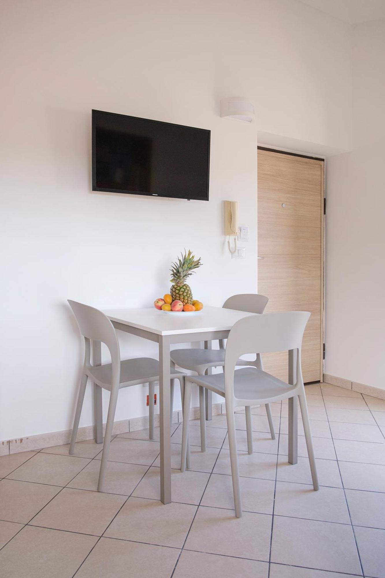 Magico Apartments - 450M Dalla Spiaggia Capo dʼOrlando Eksteriør bilde