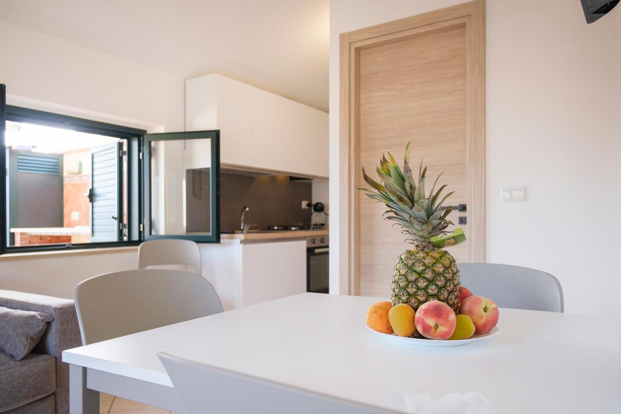 Magico Apartments - 450M Dalla Spiaggia Capo dʼOrlando Eksteriør bilde
