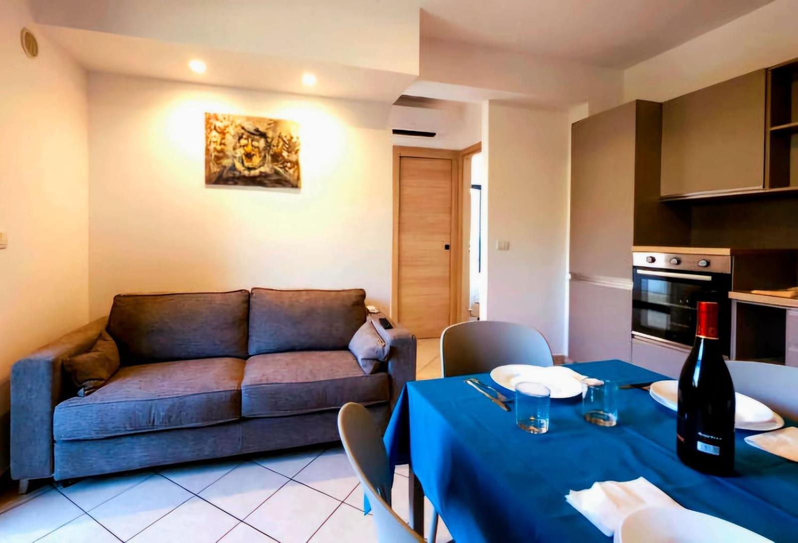 Magico Apartments - 450M Dalla Spiaggia Capo dʼOrlando Eksteriør bilde